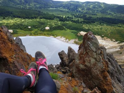 Кальдера вулкана Головнина, бухта Первухина (Собачка/Собачья голова) и озеро Лагунное