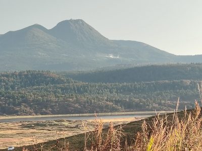 Тур по Кунаширу с погружением в историю и культуру коренных народов Айну