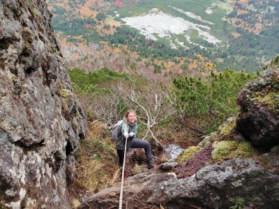 Тур по Кунаширу с погружением в историю и культуру коренных народов Айну