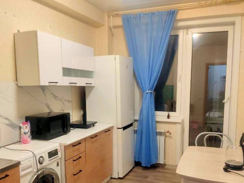 Квартира посуточно в центре Южно-Курильска Морская 8 а